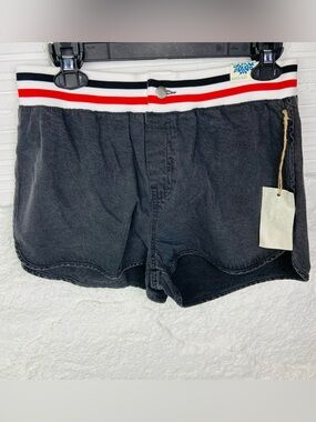 NWT Dakota Blue Striped Waistband gray denim shorts size medium